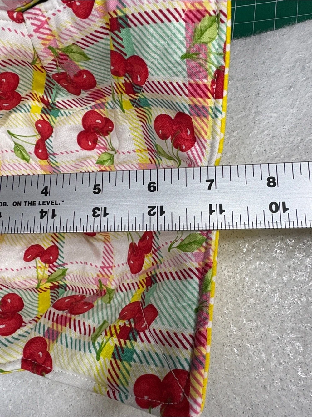 Hand Crafted Cherry Plaid Quilted Bowl Cozy & Pot Holder Set (v)
